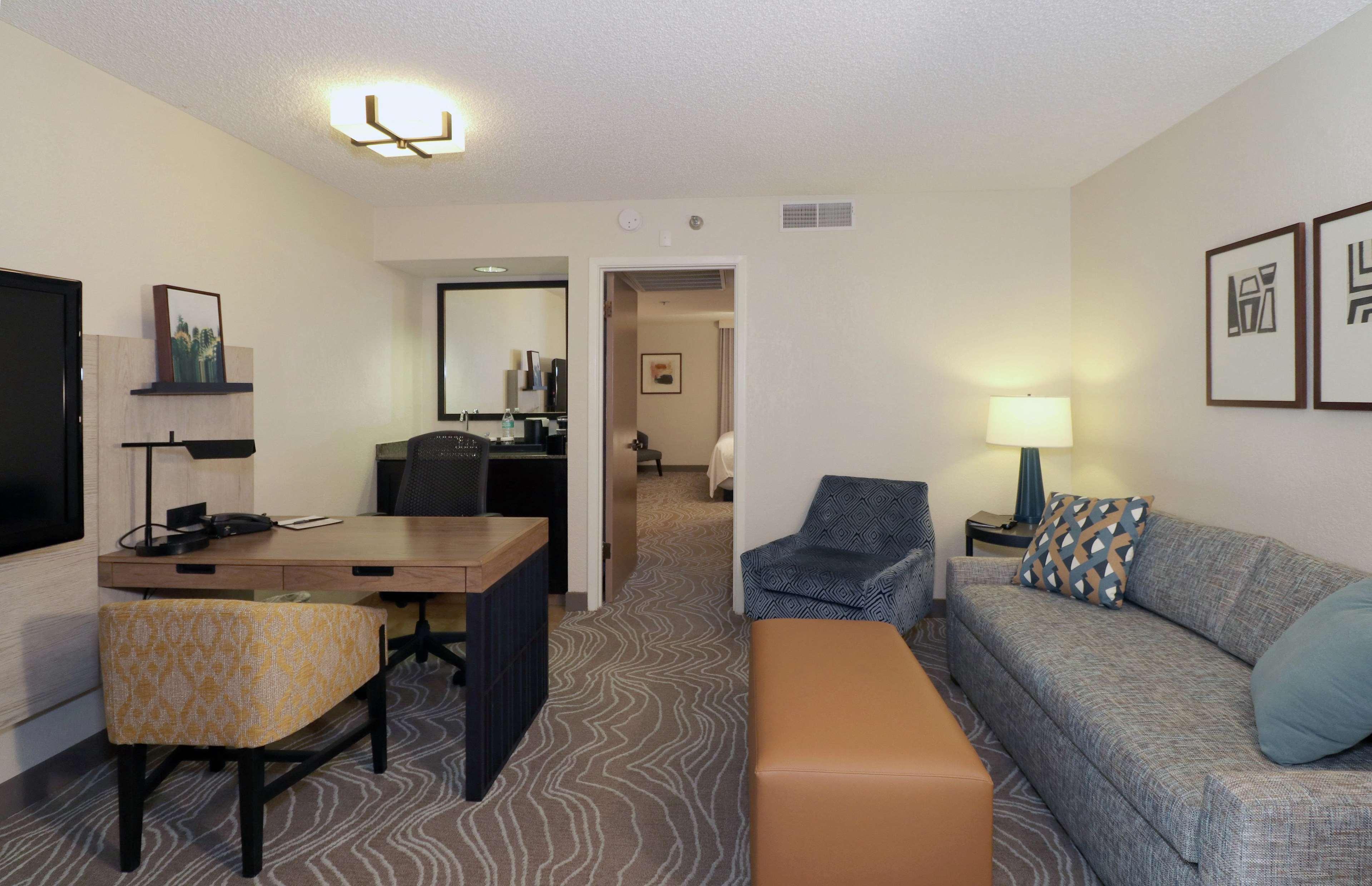 Embassy Suites By Hilton Phoenix Tempe Exterior foto