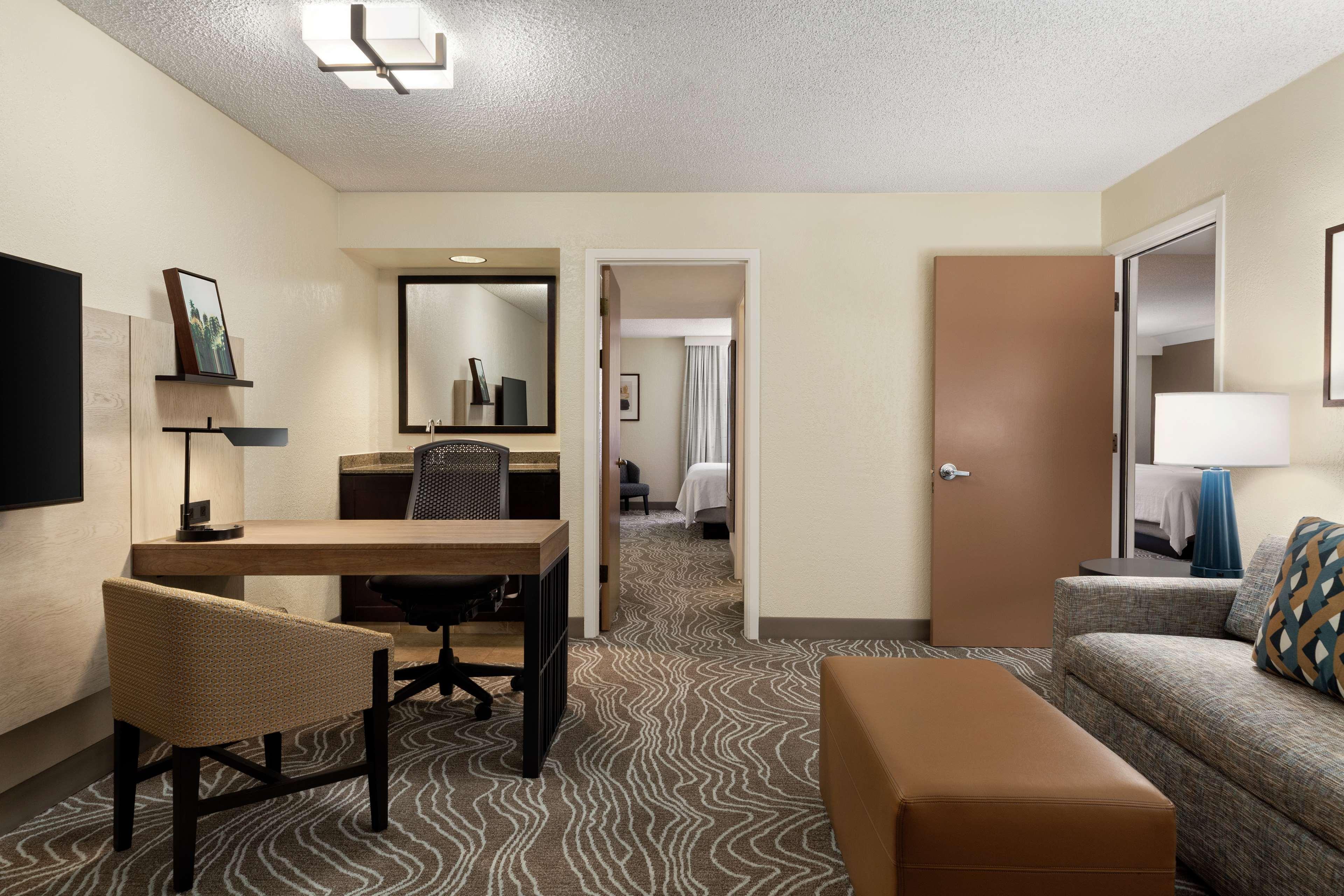 Embassy Suites By Hilton Phoenix Tempe Exterior foto