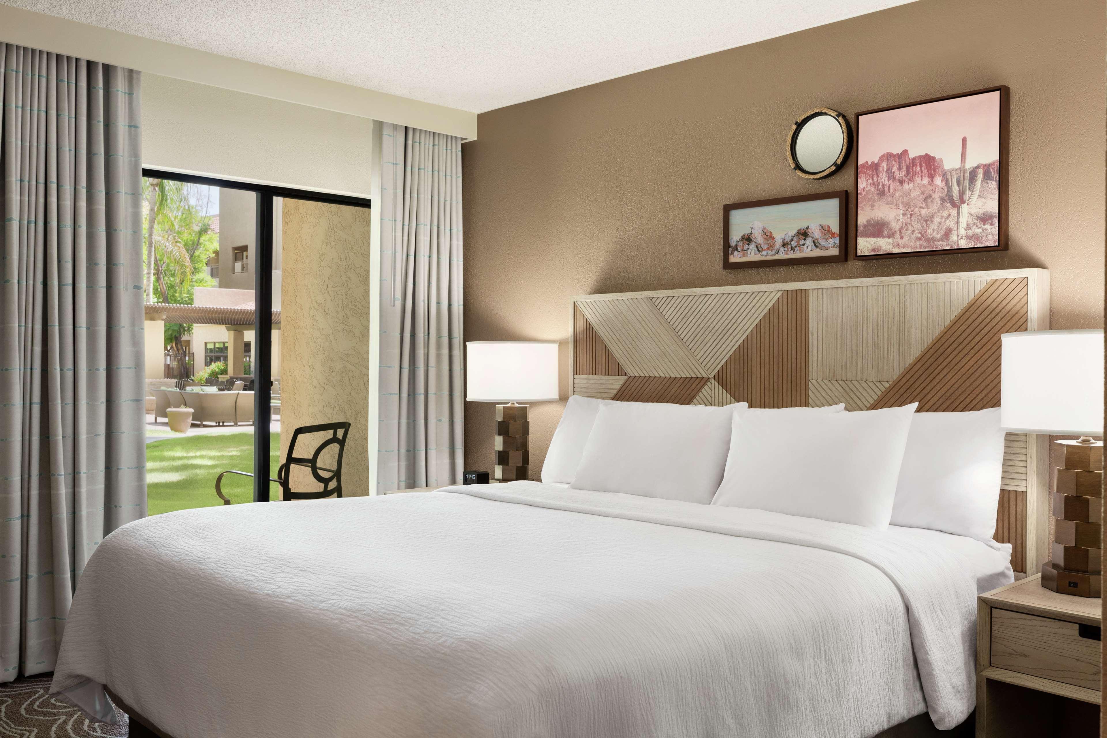 Embassy Suites By Hilton Phoenix Tempe Exterior foto