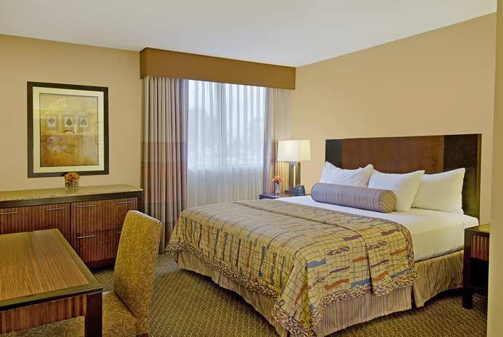 Embassy Suites By Hilton Phoenix Tempe Exterior foto